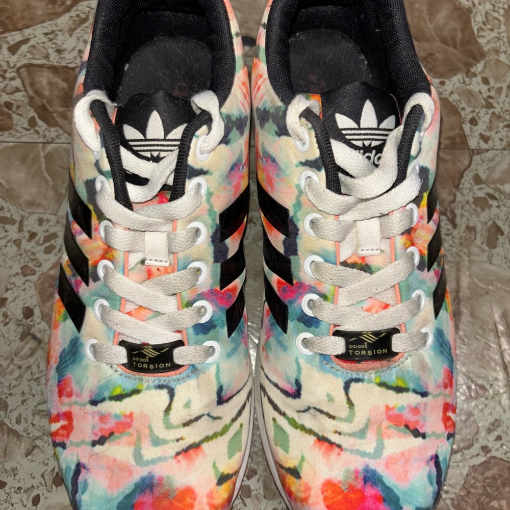Wmms Adidas ZX Flux Watercolor Sneakers (Size 6)